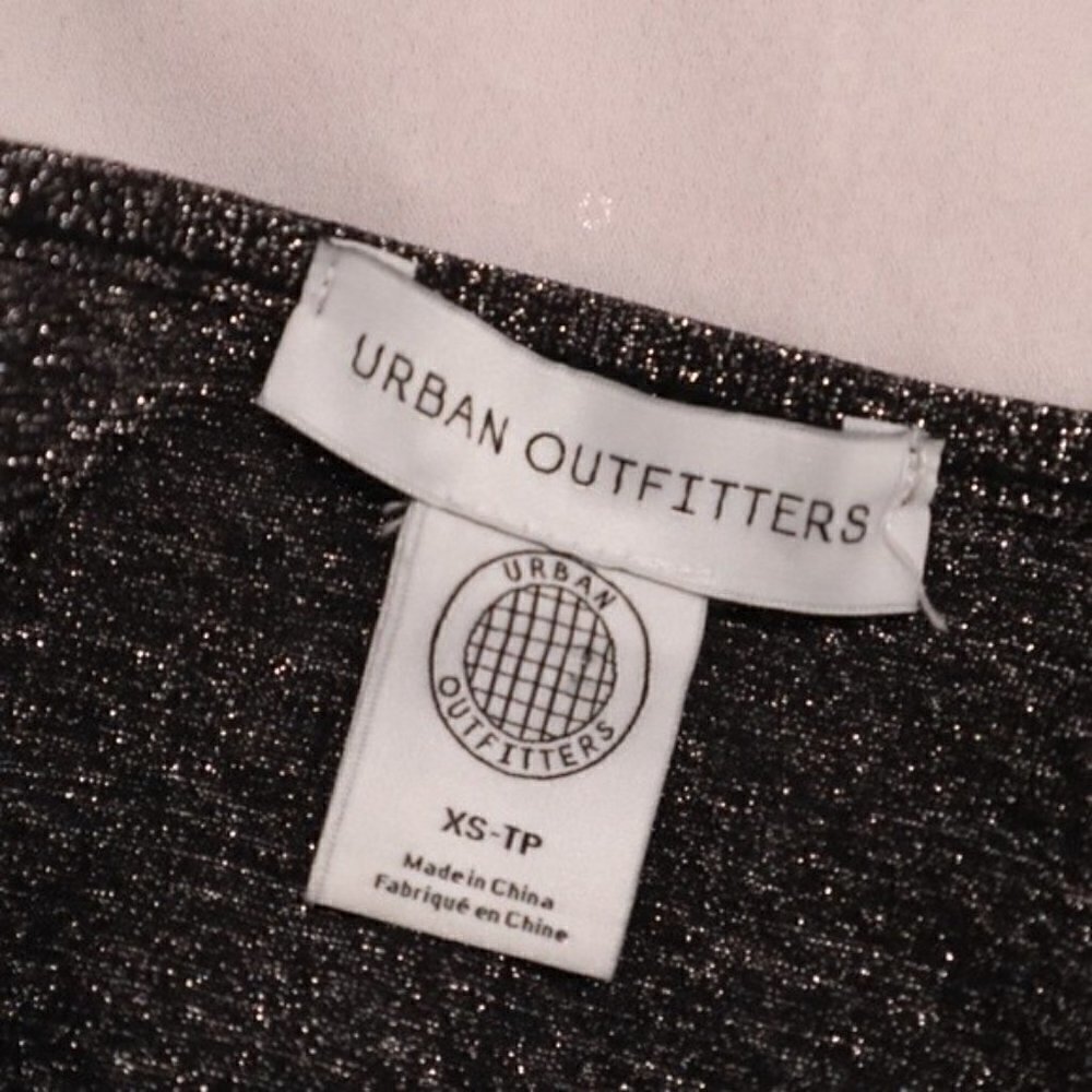 Urban Outfitters Crop Top Short Sleeve Grey Silver‎ XS - Picture 6 of 7
